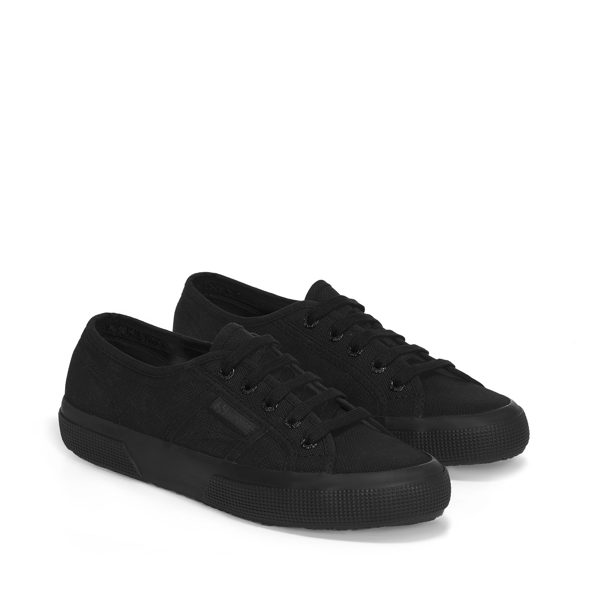 2750 Cotu Classic Sneakers Total Black Superga US